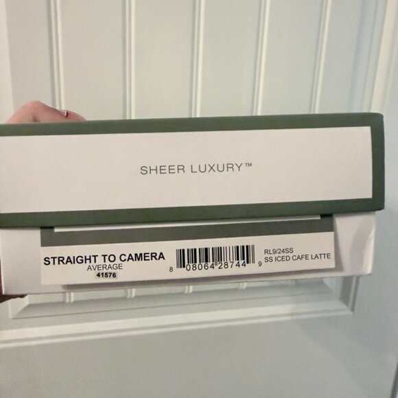 Raquel Welch Straight to Camera Wig Iced Cafe Latte NWT - Picture 9 of 10